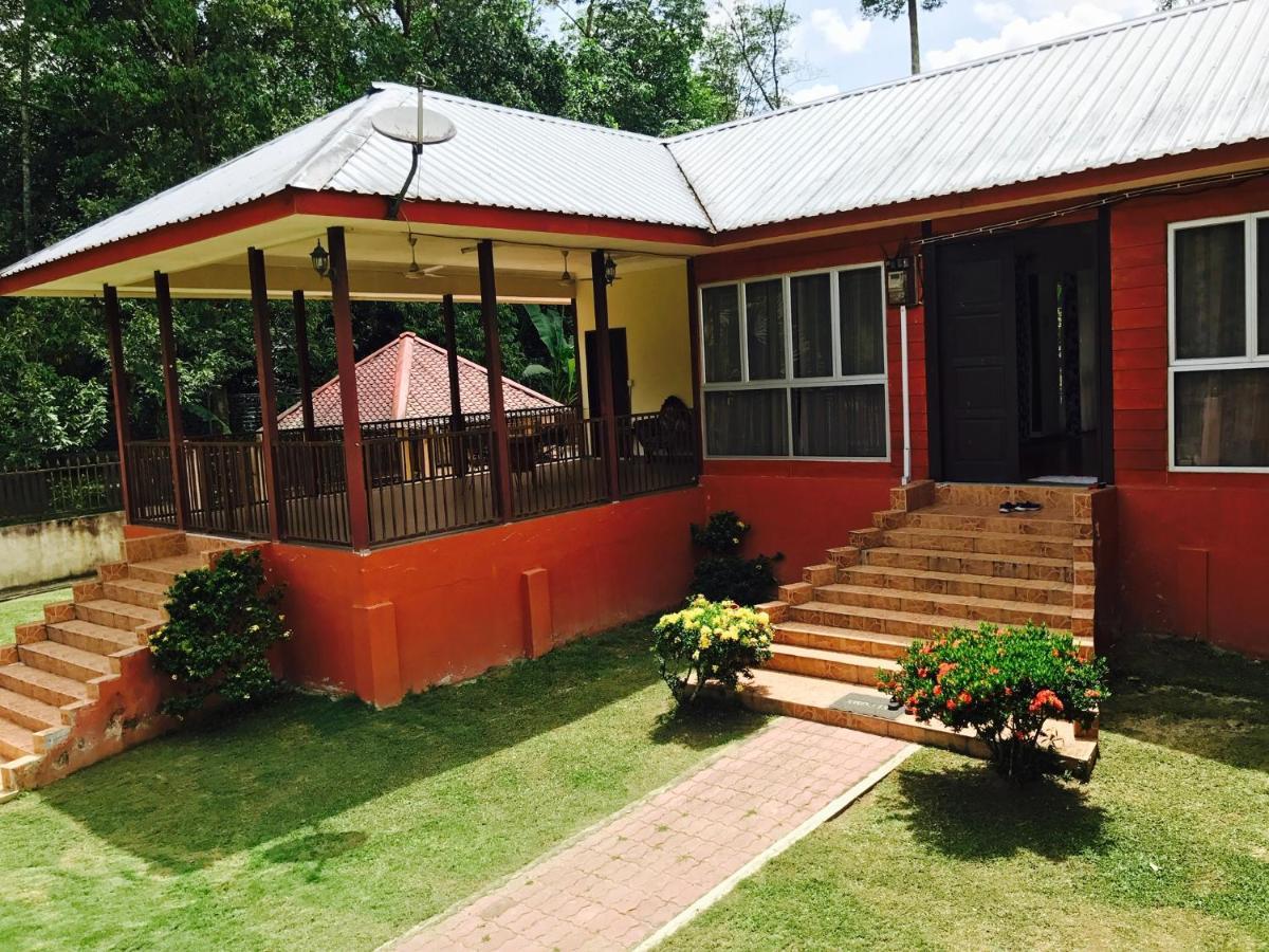 Villa Desa Kaloi Farmhouse Batang Kali Exterior foto