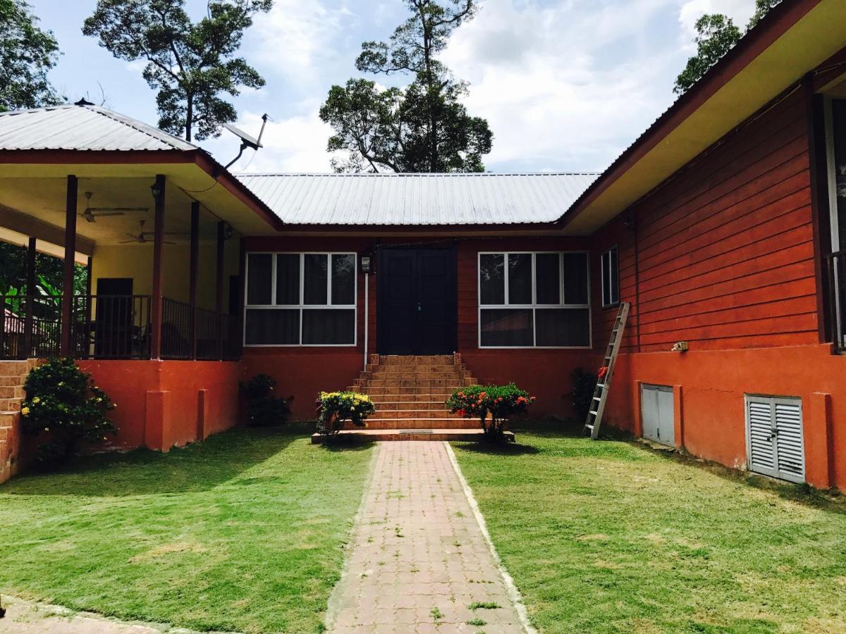 Villa Desa Kaloi Farmhouse Batang Kali Exterior foto