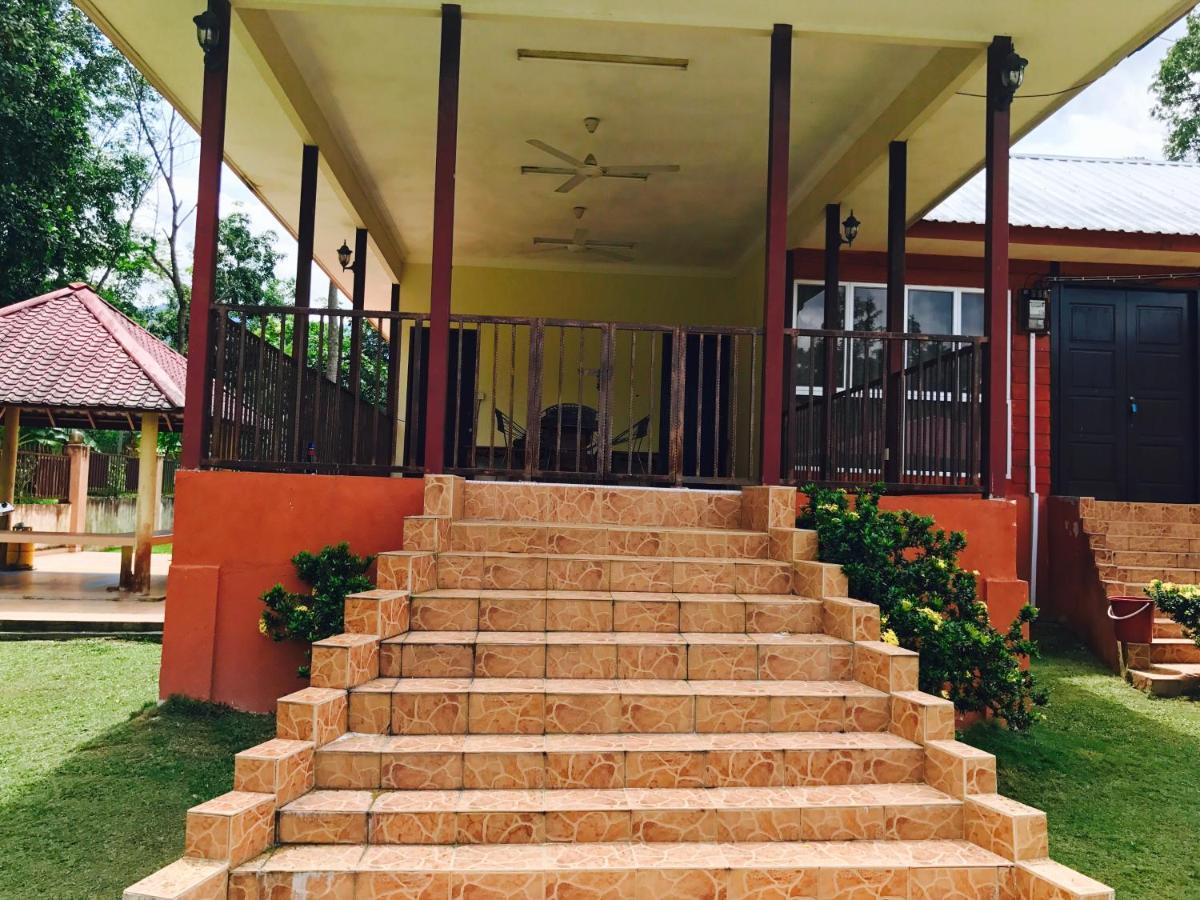 Villa Desa Kaloi Farmhouse Batang Kali Exterior foto